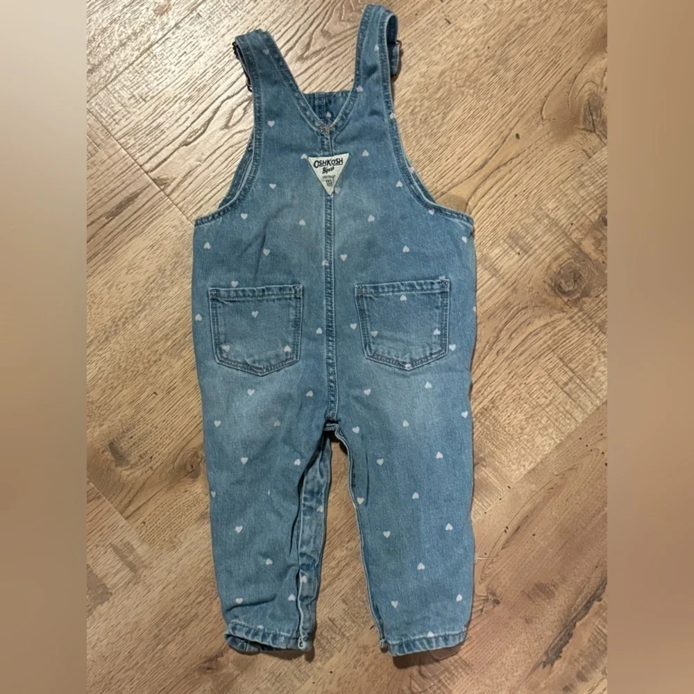 OshKosh B’gosh Heart Print Denim Overalls 12M Toddler Girls Classic